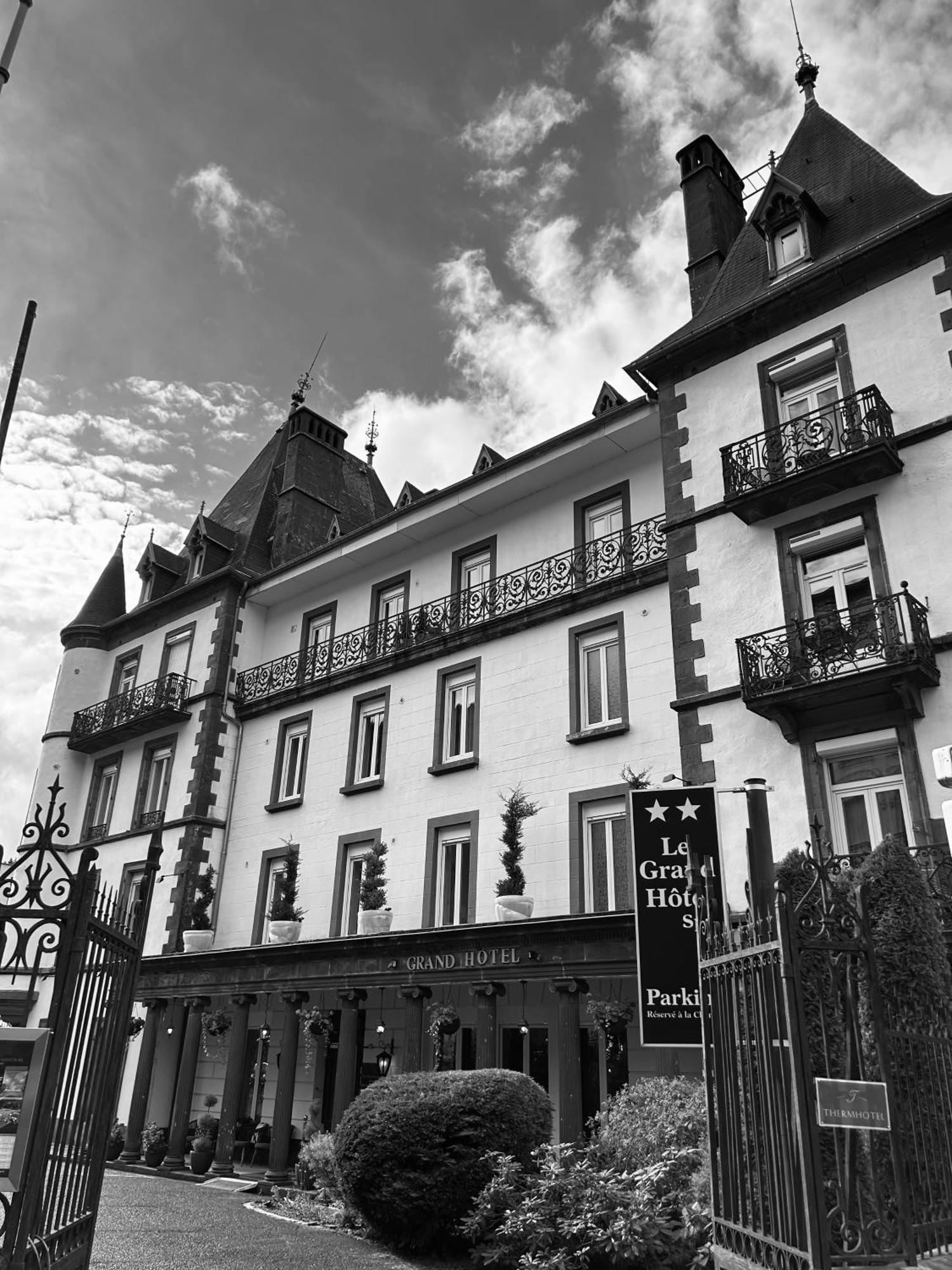 Le Grand Hôtel Mont Dore Exterior foto